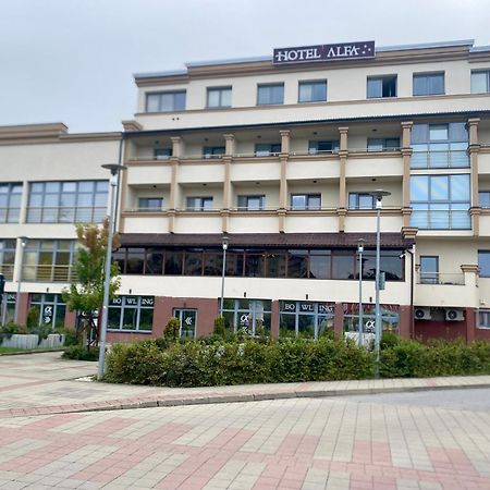 Hotel Alfa Giraltovce ภายนอก รูปภาพ