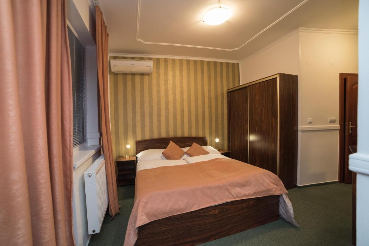 Hotel Alfa Giraltovce ภายนอก รูปภาพ