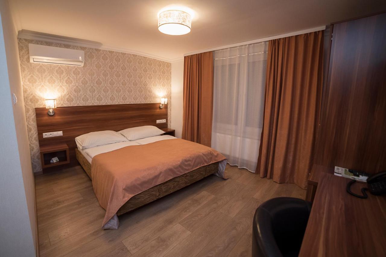 Hotel Alfa Giraltovce ภายนอก รูปภาพ